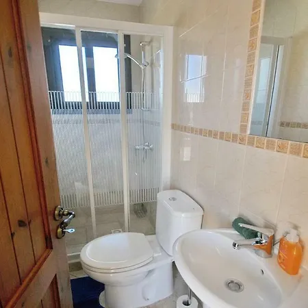 Spacious Luxury In Coral Bay